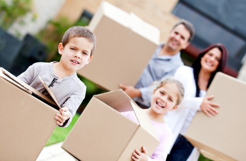 Van loading support for a flat move in Hounslow