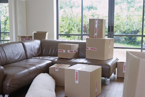 Packing and loading preparation for a man with van booking in Hounslow